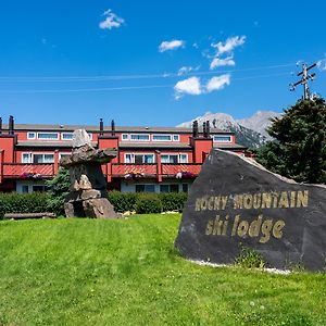 Rocky Mountain Ski Lodge